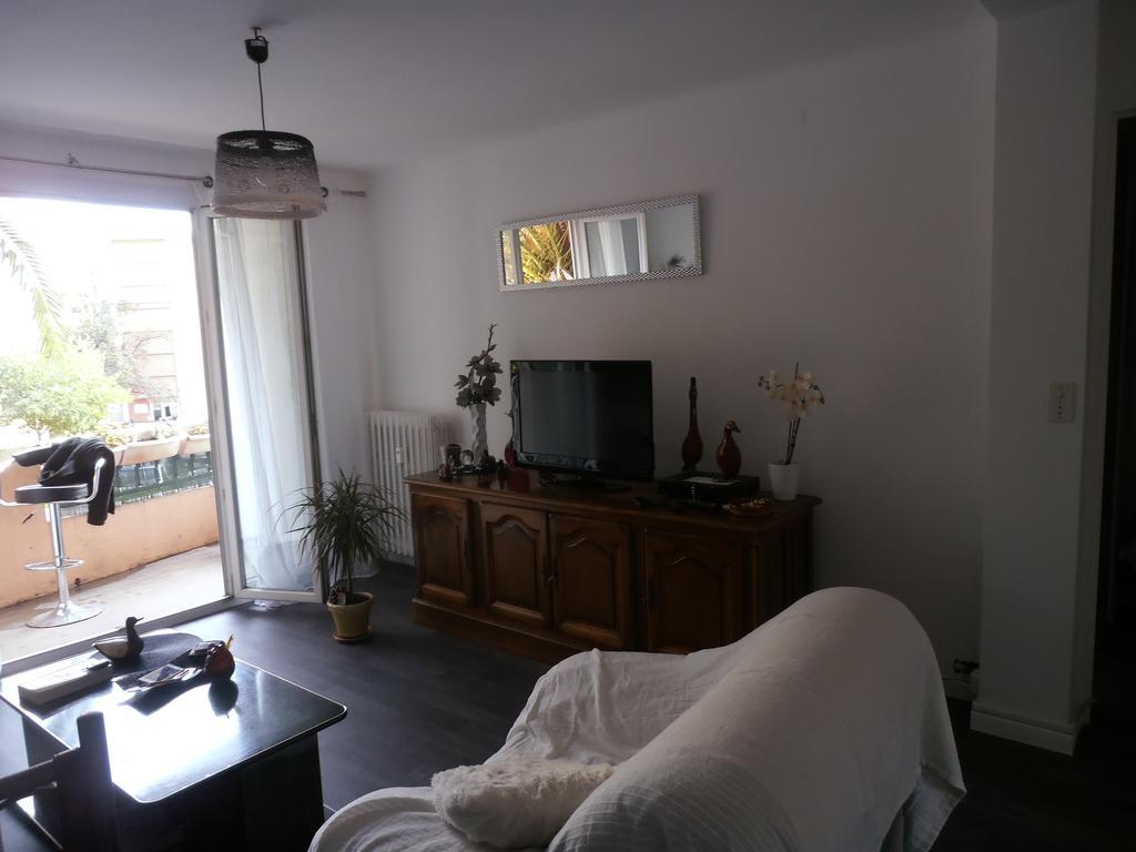 Apartamento Cosy Nimes Exterior foto